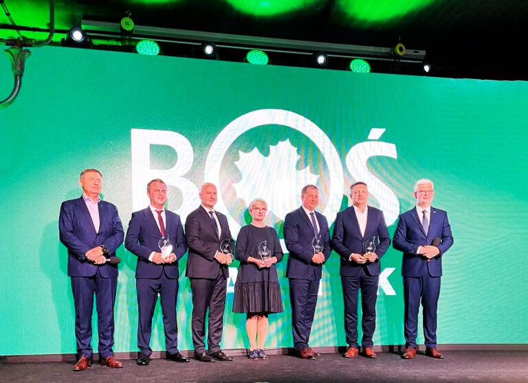 Wszystkie wiadomości - fot pko leasing nagroda