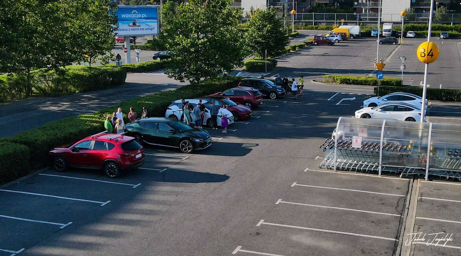 Rok spotkań przy ładowarkach - 292156140 10226830854787586 6334565646347781985 n