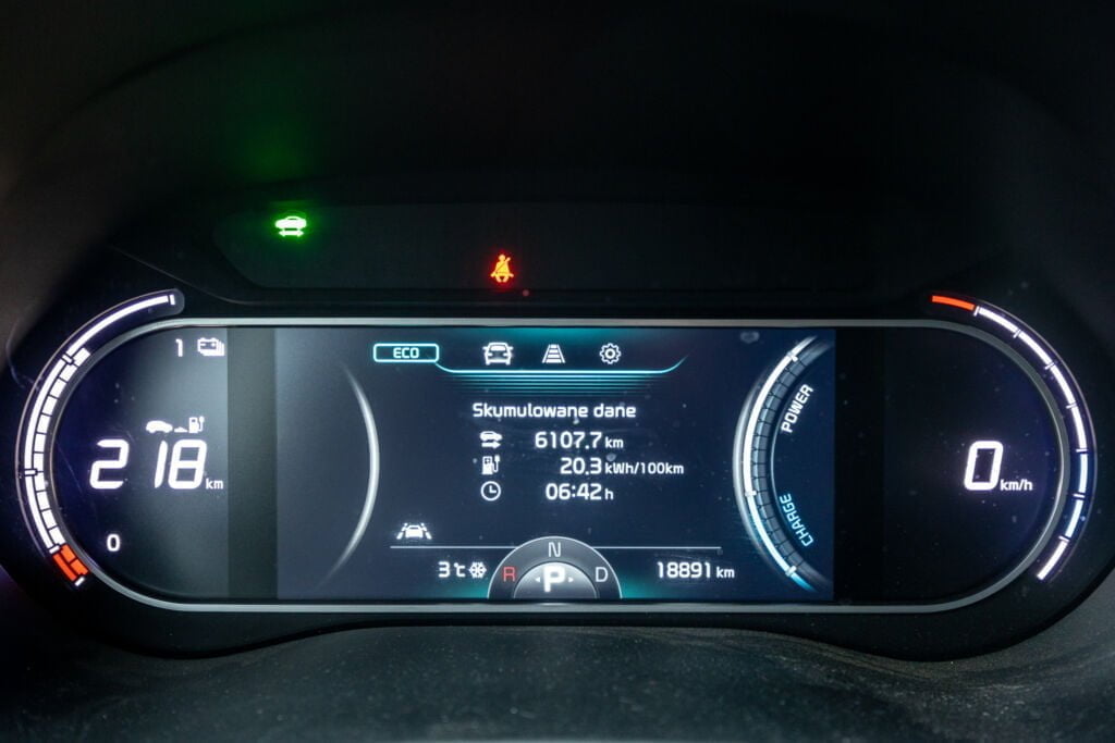 Elektromobilność w Lasach Państwowych zaczęła się od i3 - 017 LR5 0268 fot. L. Gwizdziel