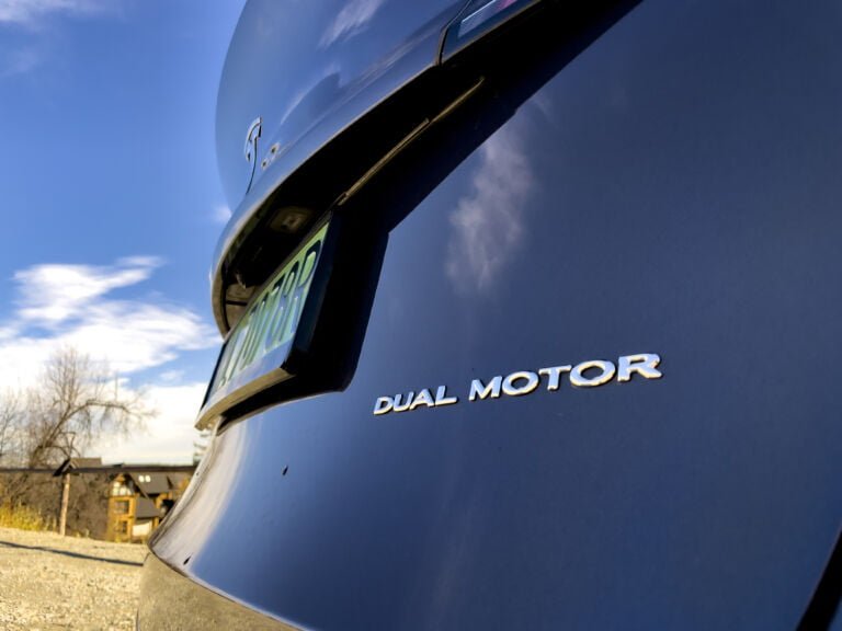 Wszystkie wiadomości - Tesla Model Y 5