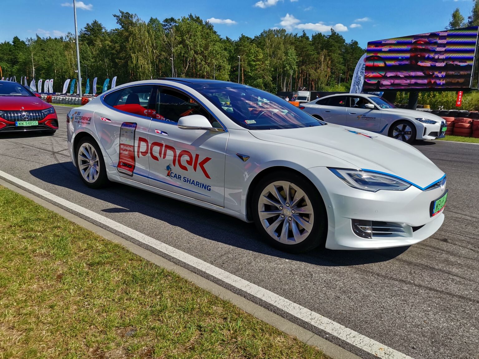 Elektromobilność na minuty wymaga pozbycia się uprzedzeń - fot 2 panek