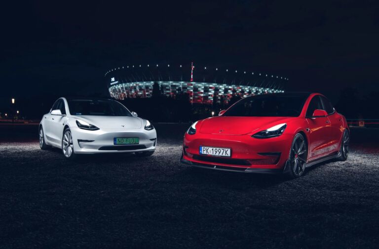 Wszystkie wiadomości - fot tesla model 3 5