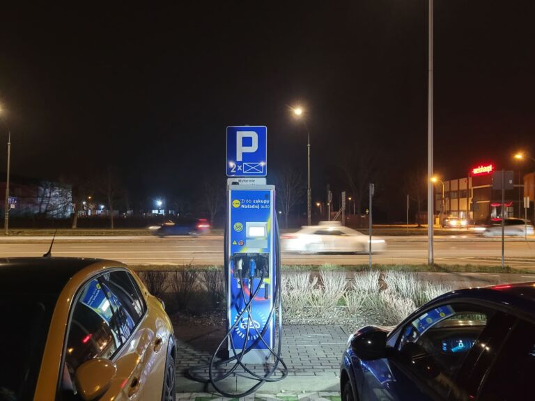 Wszystkie wiadomości - foto jedynka tekst 2 mag 20 sieci