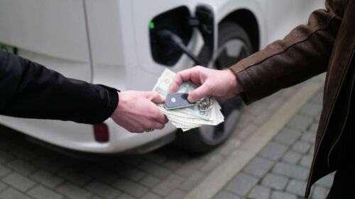 Wszystkie wiadomości - foto jedynka tekst 2 mag 22 otomoto