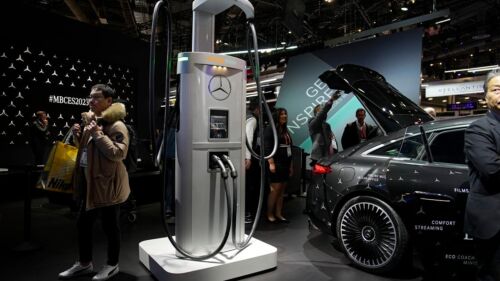 Wszystkie wiadomości - z29339748AMPStacja ladowania samochodow elektrycznych Mercedes