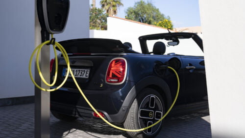 Wszystkie wiadomości - P90493986 highRes mini cooper se conve