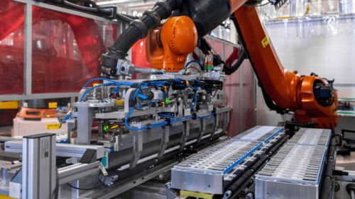 Wszystkie wiadomości - produkcja modulow bateryjnych w Lipsku BMW