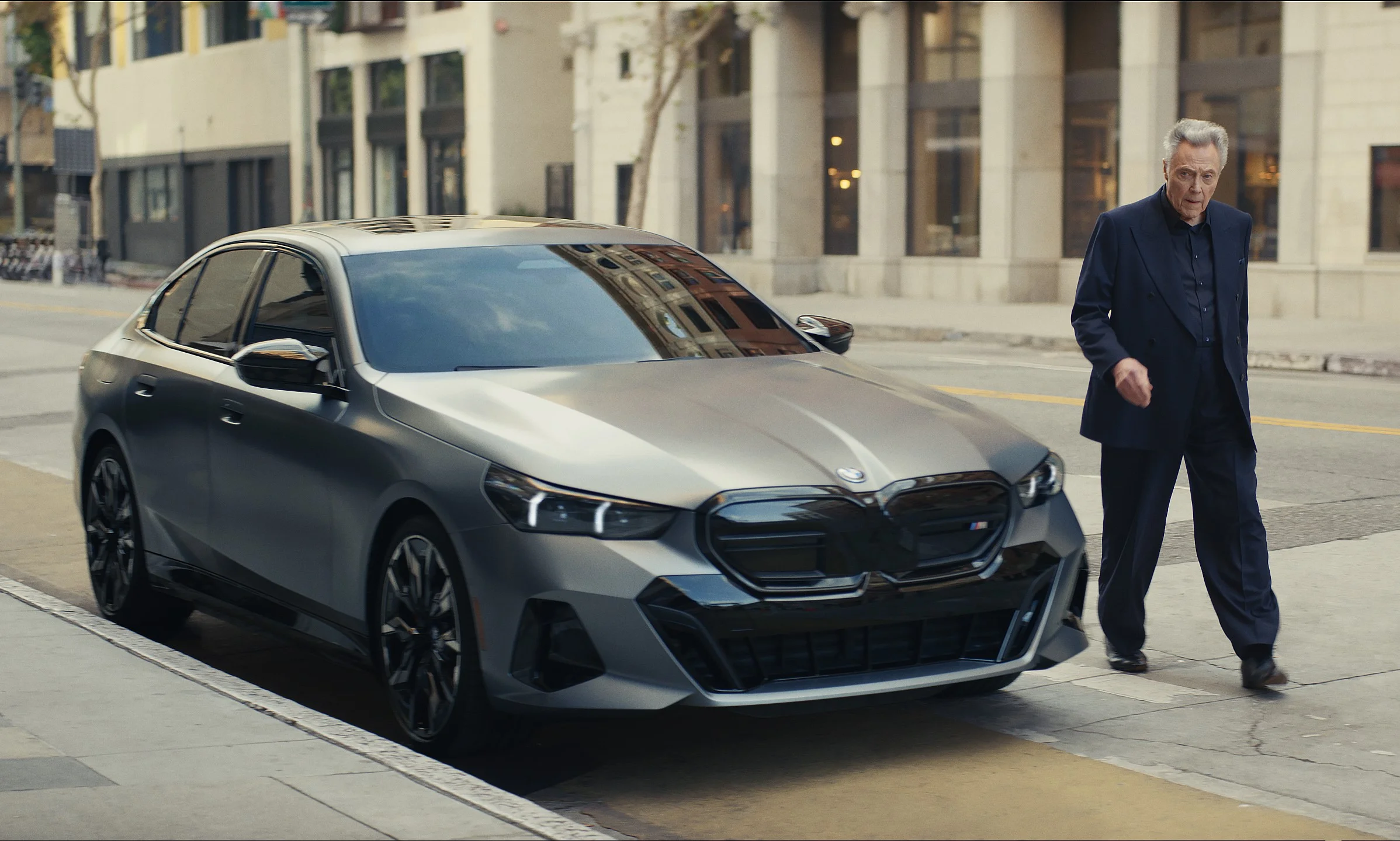 P90537481_highRes_the-new-bmw-i5-m60-s