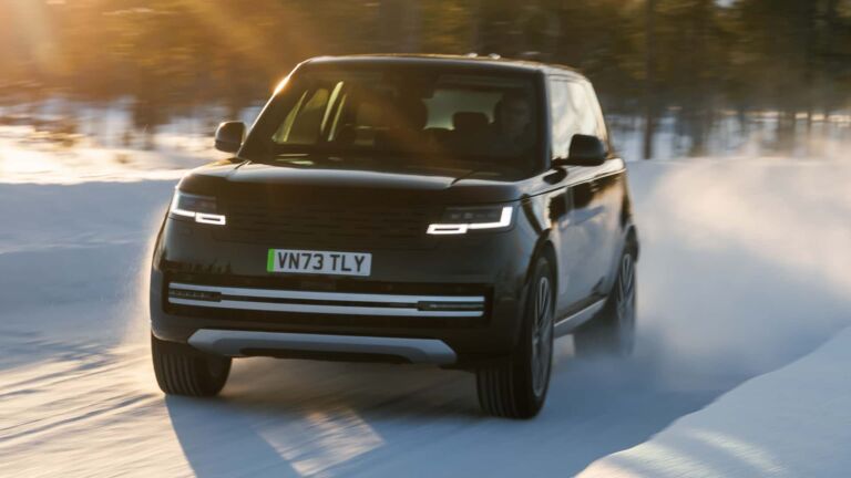 Wszystkie wiadomości - range rover electric teaser 3