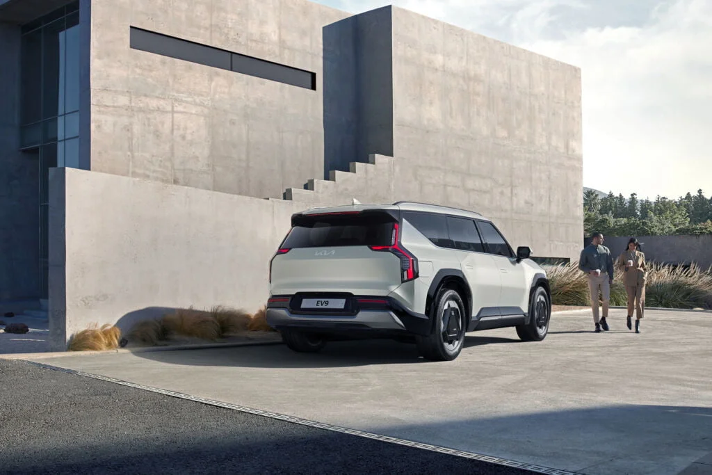 Kolejne samochody elektryczne oddadzą energię do sieci. Rusza nowy projekt od Hyundai i Vattenfall - Kia EV9 5