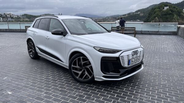 Magazyny - jedynka magazyn audi q6 test