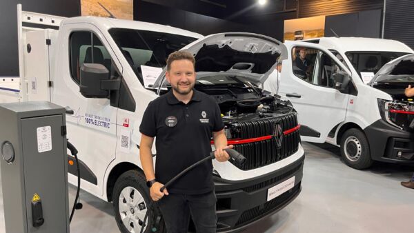 Magazyny - jedynka magazyn wywiad renault 2