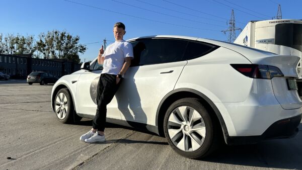 Magazyny - Magazyn jedynka foto wywiad ev repair