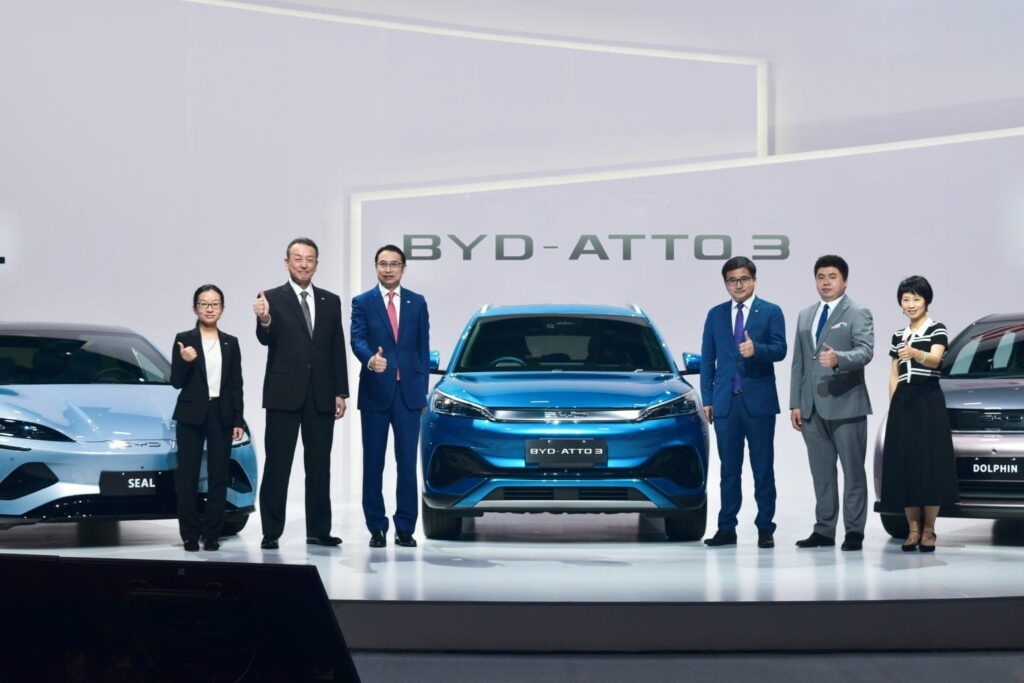 BYD przekracza granicę 15 milionów pojazdów NEV. Globalny rekord i coraz mocniejsza pozycja w Polsce - BYD 222