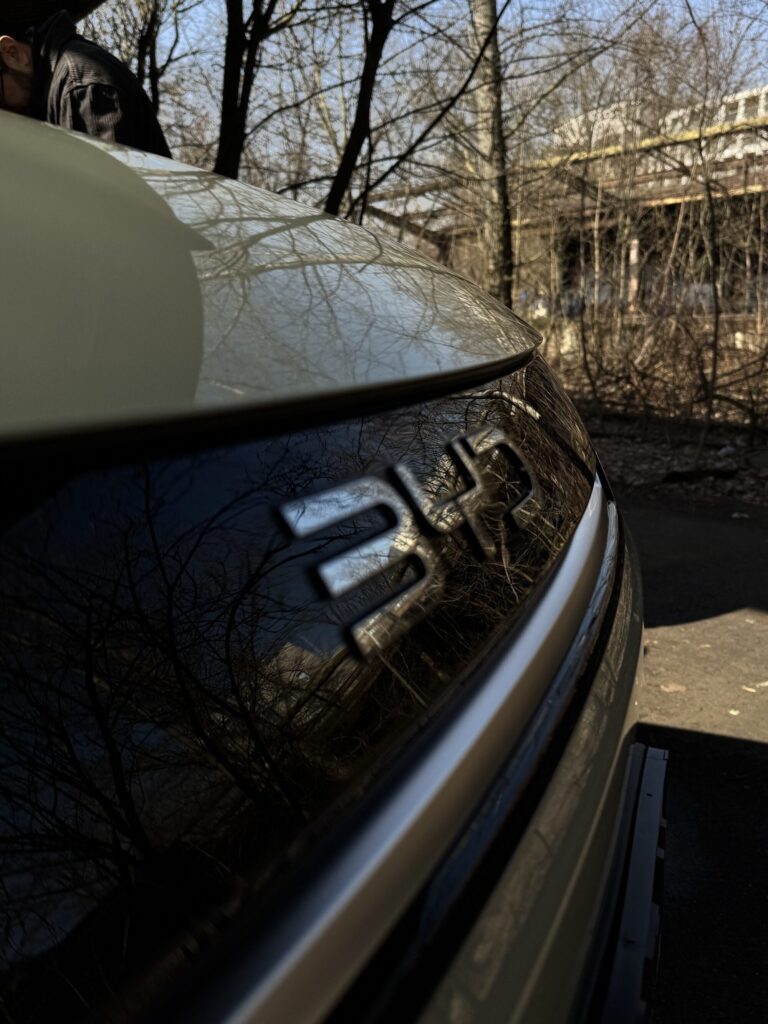 Polski rynek motoryzacyjny w 2025 roku. "Elektryki" z ponad 7% udziałem Polski rynek motoryzacyjny w 2025 roku. "Elektryki" z ponad 7% udziałem - BYD Atto2 50 rotated 1