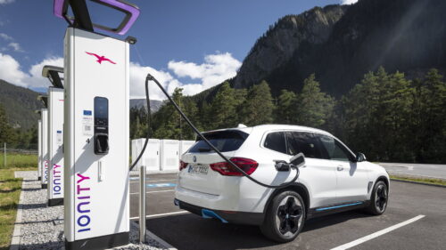 Wszystkie wiadomości - P90394426 highRes ionity charging stat