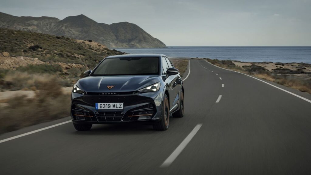 Zobowiązanie cenowe dla Tavascana. Co zaakceptowała KE i co to może zmienić? - cupra tavascan z promocyjna rata wynajmu juz od 1968 zl netto 2.thumb .0