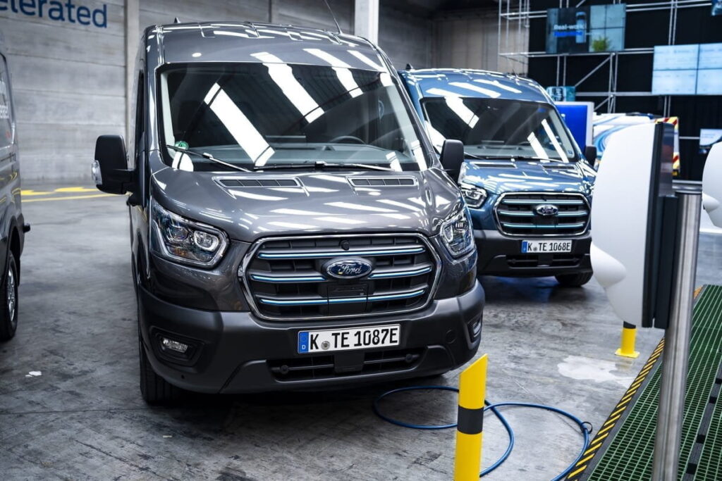 Kontrowersje wokół zapisów w regulaminie dopłat. NFOŚiGW odpowiada na zarzuty przedsiębiorcy - ford5