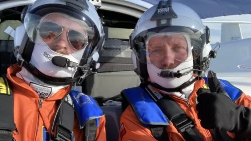 Wszystkie wiadomości - Wywiad pilot fot. adamczuk png