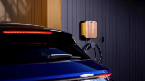 Wszystkie wiadomości - Domowa stacja do ladowania bedzie faworyzowac energi z OZE garaz