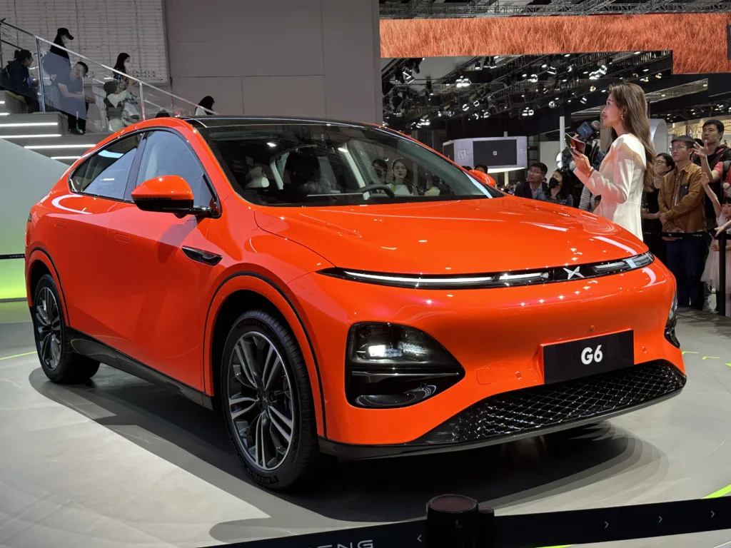 Chińska marka odświeża elektryczne modele. W planach kolejny debiut - XPeng G6 001