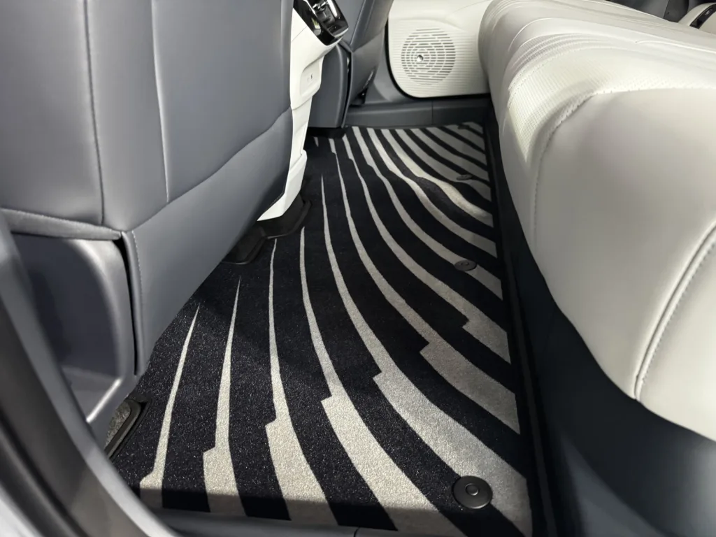 Geely EX5 oficjalnie pokazane w Polsce. Rywal Skody za 699 zł miesięcznie Geely EX5 oficjalnie pokazane w Polsce. Rywal Skody za 699 zł miesięcznie - Geely EX515