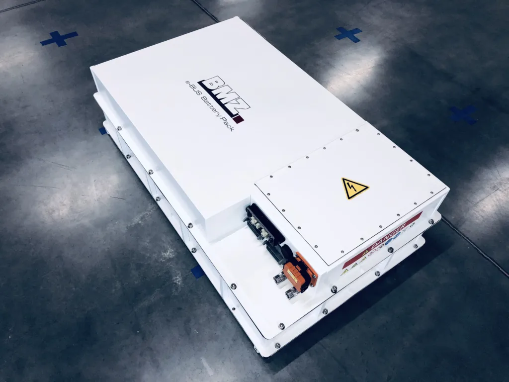 Baterie z Gliwic trafią do trolejbusów w Seattle - IMG E0747