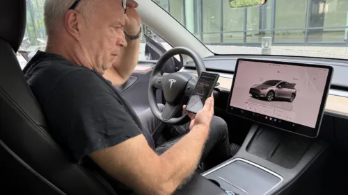 Wszystkie wiadomości - Tesla termin serwisu szok