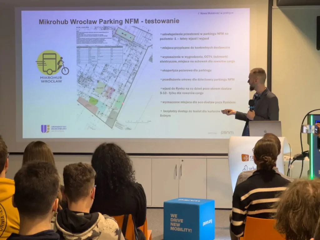 PSNM aktywnie wspiera polskie samorządy – za nami kolejne szkolenia z cyklu „Nowa Mobilność w praktyce” - foto szkolenie psnm