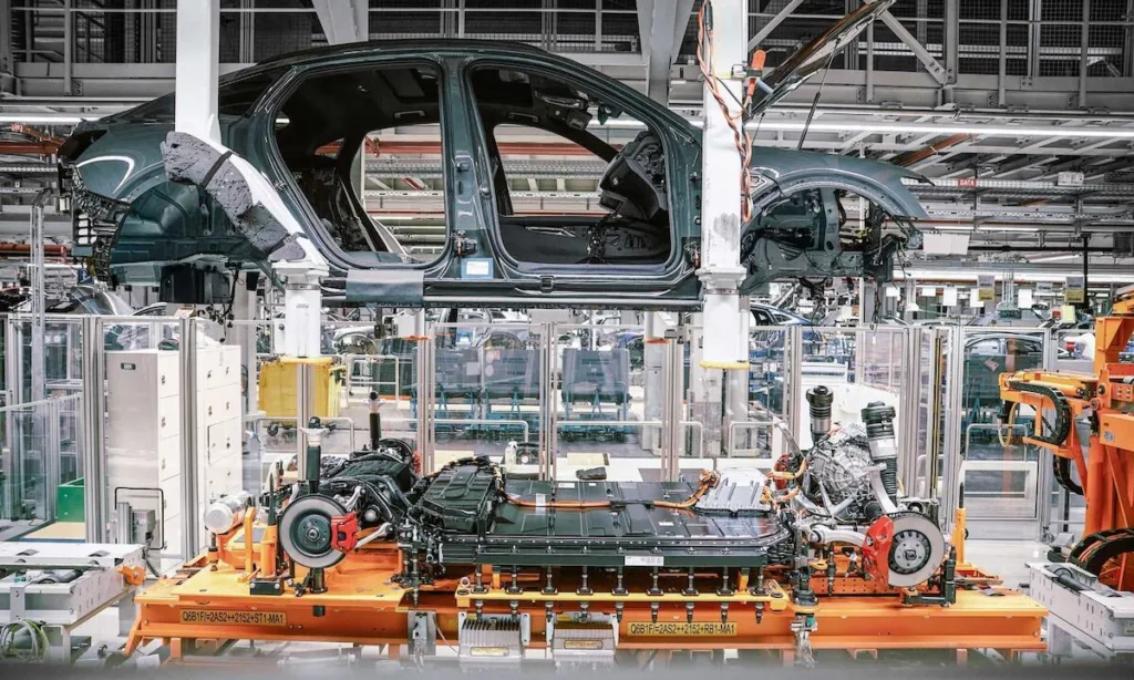 Samochody elektryczne: Jak bardzo są „zielone”? - 1920x1152 desktop Q8 etron brussels 22123B04 04 b