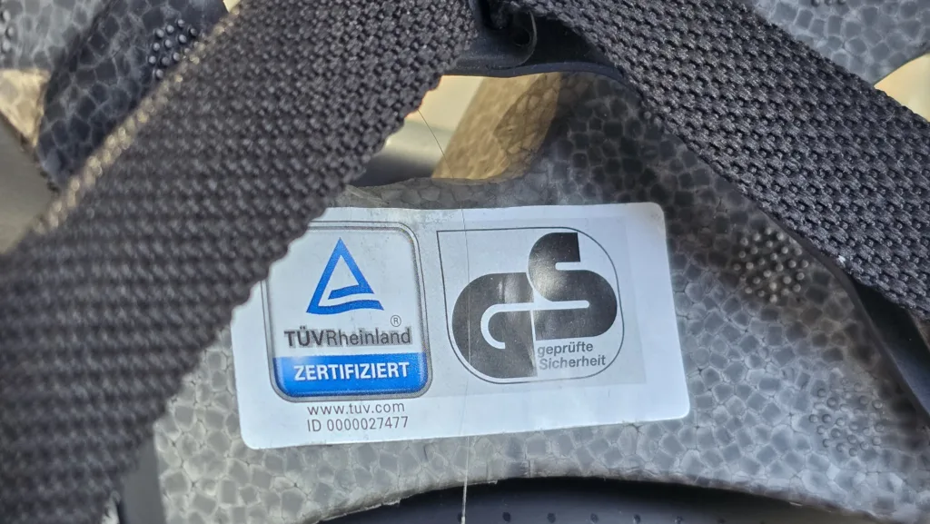 Kaski - niezbędny element bezpieczeństwa - 20250810 164732