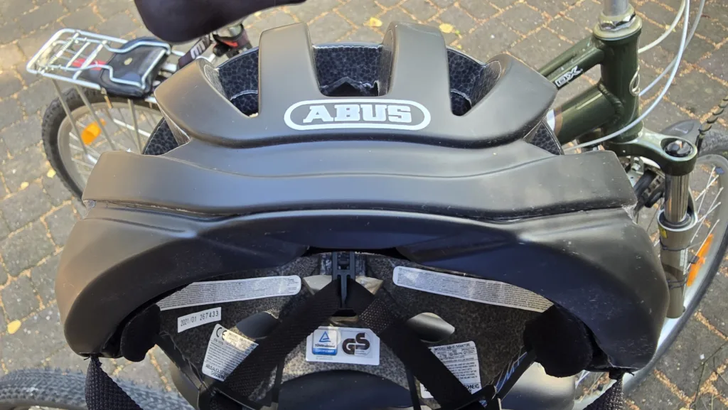 Kaski - niezbędny element bezpieczeństwa - 20250810 164841