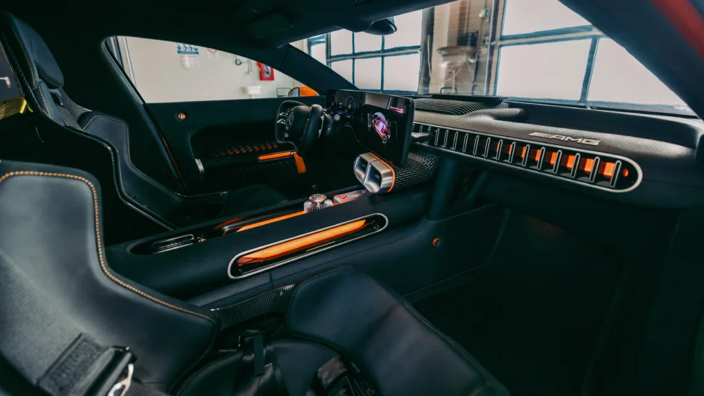 Nowa definicja elektrycznej wydajności. CONCEPT AMG GT XX z 25 rekordami! - 25C0224 018