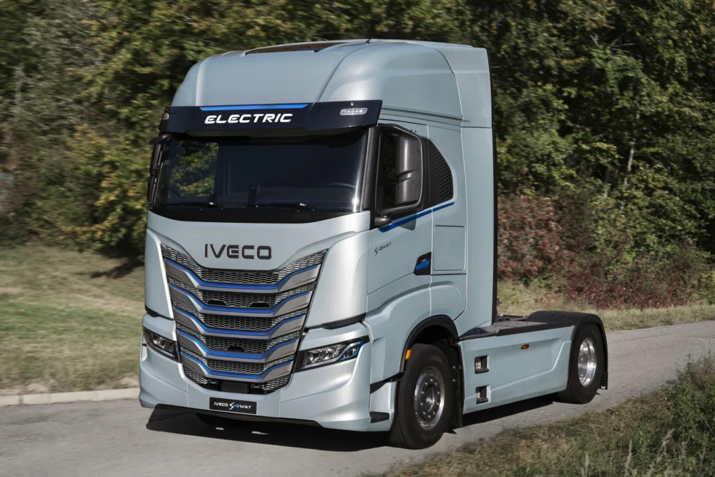 Indyjski gigant Tata Motors przejmuje Iveco - IVECO przejecie tata