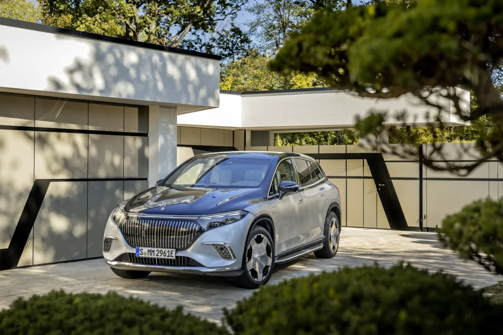 Większa masa „elektryków” niż „spalinówek”. Czy to problem? - Mercedes Maybach EQS 680 SUV
