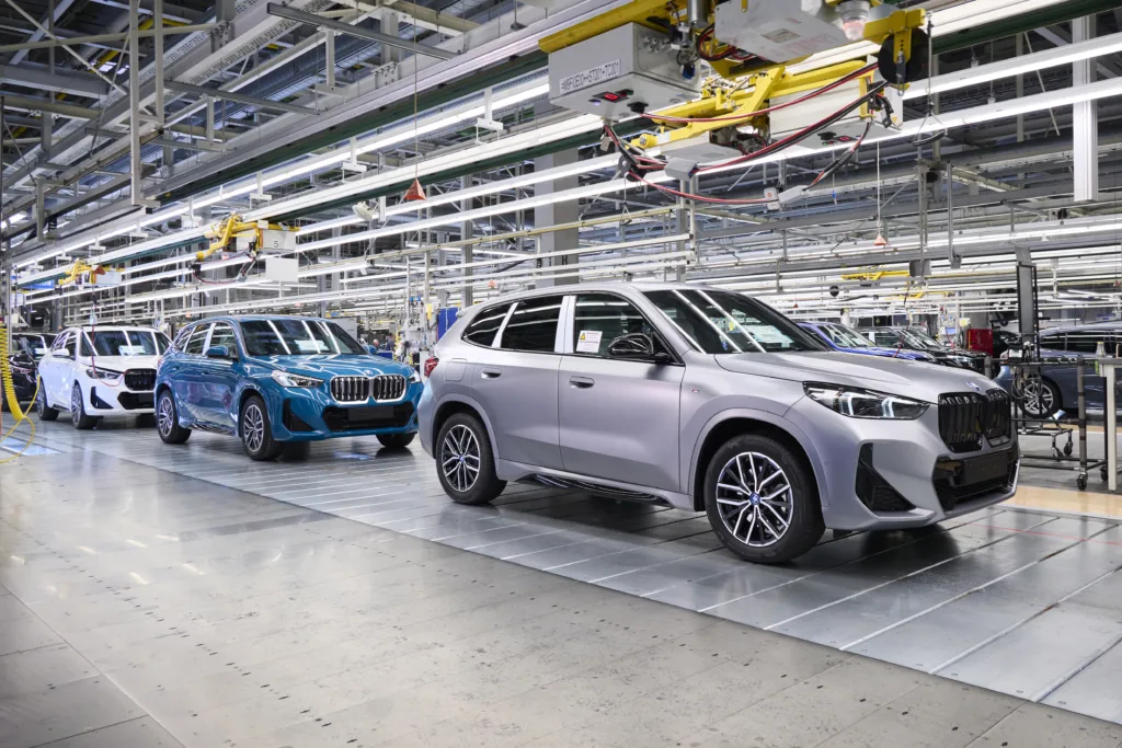 Raport Powerdot: Nowy układ sił i walka cenowa - P90487215 highRes fully electric bmw i