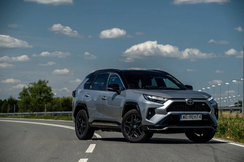 C-HR plug-in: Hybrydowy model pierwszego wyboru od Toyoty - RAV4 PHEV GR SPORT DSC 7591