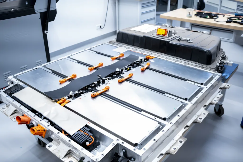 Większa masa „elektryków” niż „spalinówek”. Czy to problem? - Serwis baterie 11 1