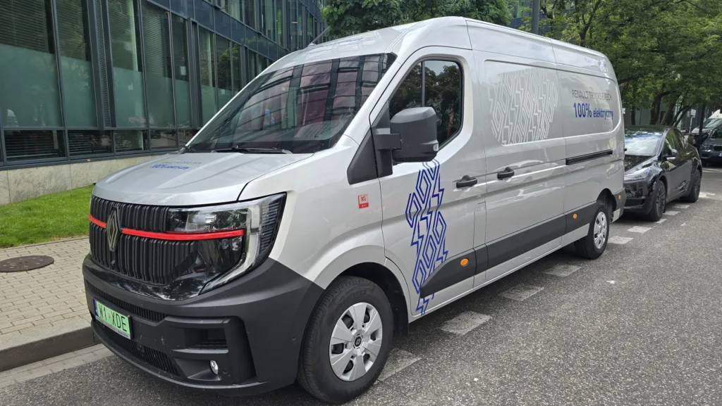 „NaszEauto”: Zagrożone miliony i nowy kurs - nasze auto subsydia ratunek kasy