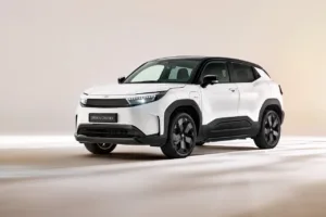 2025_TOYOTA_URBAN_CRUISER_01 - 2025 TOYOTA URBAN CRUISER 01