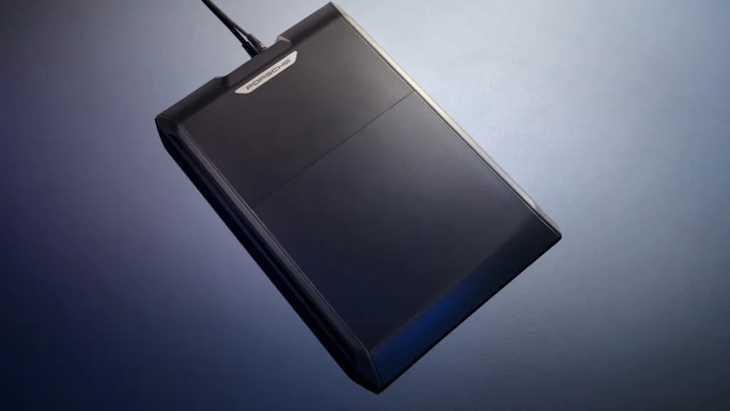 Porsche coraz bliżej indukcyjnego uzupełniania energii Porsche coraz bliżej indukcyjnego uzupełniania energii - 323792 1920x1440