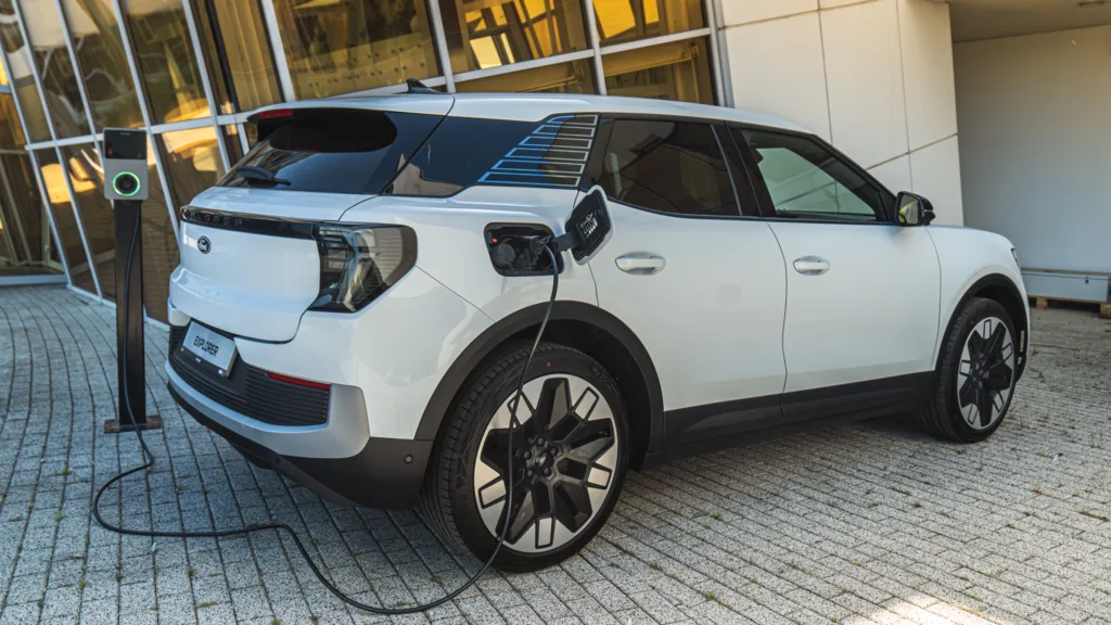 Ford z aplikacją Electroverse od października - Ford ladowarki Evolucja 10