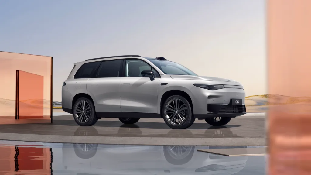 Chińska ofensywa PHEV. Boom, który może wyhamować? - LEAPMOTORC162