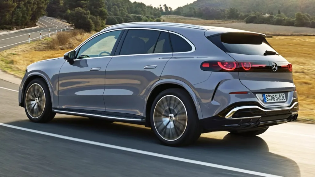 Mercedes GLC w elektrycznej odmianie. Witamy wersję EQ Technology - Mercedes GLC with EQ 2 Duzy