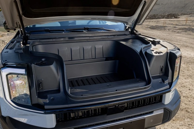 eTerron 9: Elektryczny pick-up 4x4 dostępny w Polsce - maxus bagaznik przod