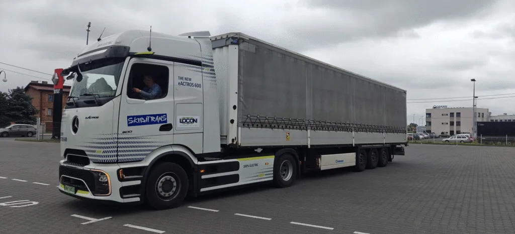 Elektryczne ciągniki sprawdzają się w transporcie intermodalnym - obraz 11