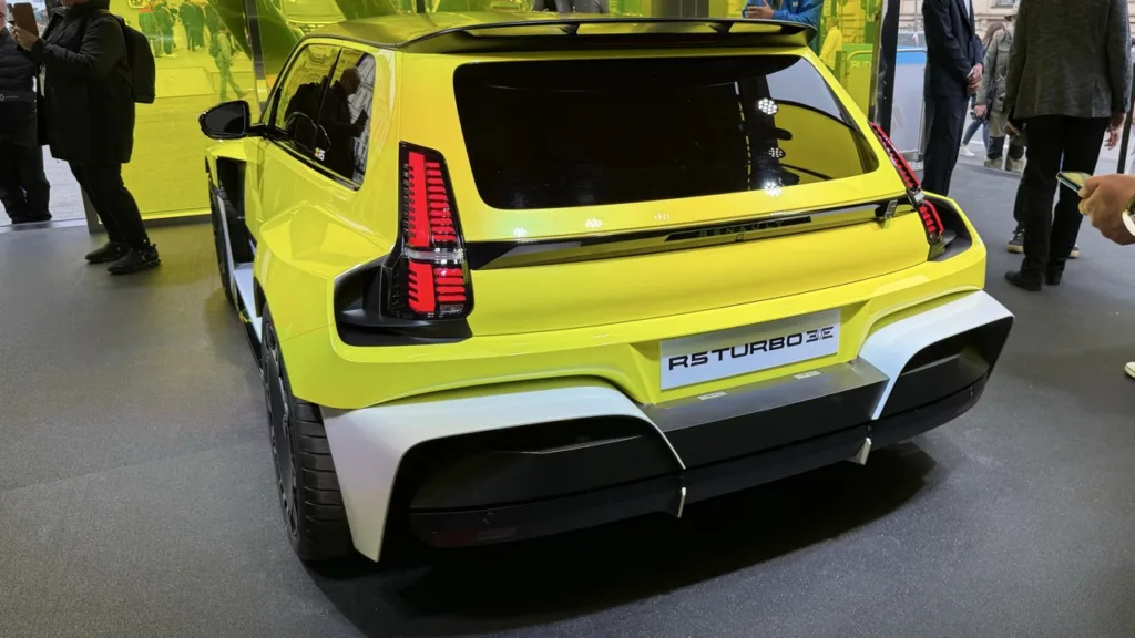 IAA Mobility: Elektromobilne premiery z Europy - renault 5 turbo 3e