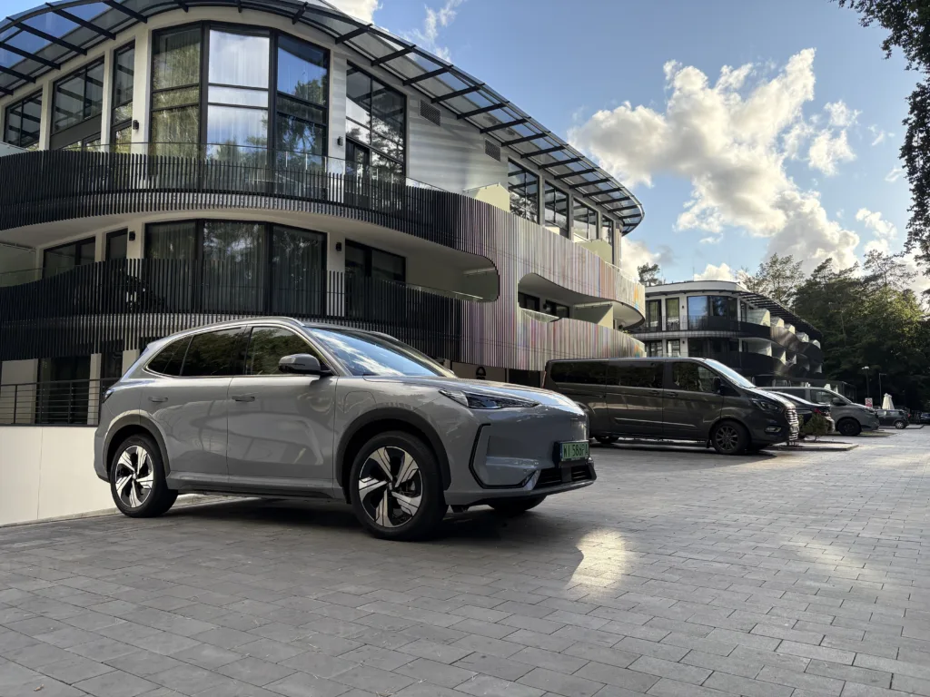 Geely EX5 - elektryczny SUV na dłuższej trasie - 10 1