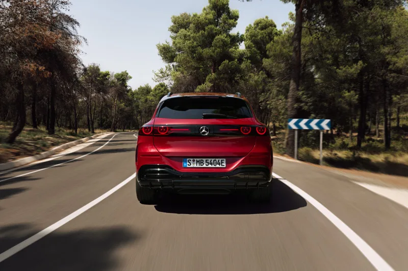 Elektryczny Mercedes GLC z polskimi cenami. Start od 319 900 zł - 800 25c0225 043