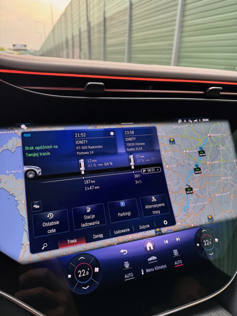Mercedes EQE 500 4Matic SUV – BEV w niczym nie odstaje od PHEV-a - Mercedes EQE 500 4Matic SUV 1 – nawigacja plan ladowania